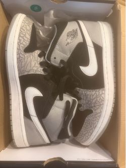 Size 8.5 Men Nike Air Jordan Retro 1 Mid ELEPHANT BLACK TOE Basketball sneakers with OG box