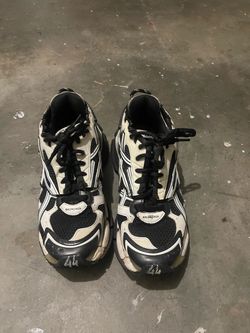 Balenciaga Runner size 44