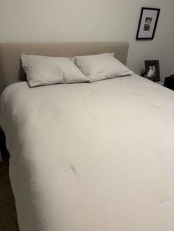 Queen Bed Frame / Pillow Top Mattress