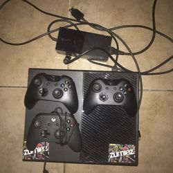 Xbox One W 3 Controllers