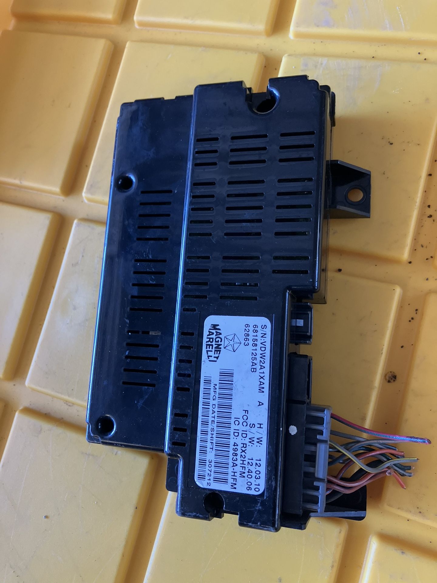 2011-2014 Dodge Charger Chrysler 300 Telematics Bluetooth Module OEM 68158125AB