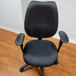 Office Chairs 