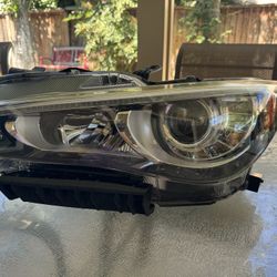Infiniti Q50 Driver Side Headlight
