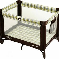 Graco Pack and Play Portable Crib 