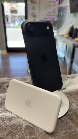 iPhone Air Unlocked w/ apple battery pack