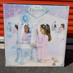 Frozen vanity set