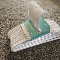 18pk Kid's Clothing Hangers