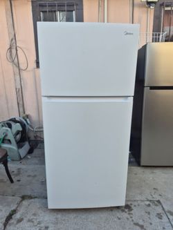 Standard Size Fridge In Good Condition $190