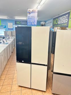 Samsung Bespoke 29 cu. ft. Standard Depth Smart 4-Door Flex French Door Refrigerator in White Glass with Beverage Zone