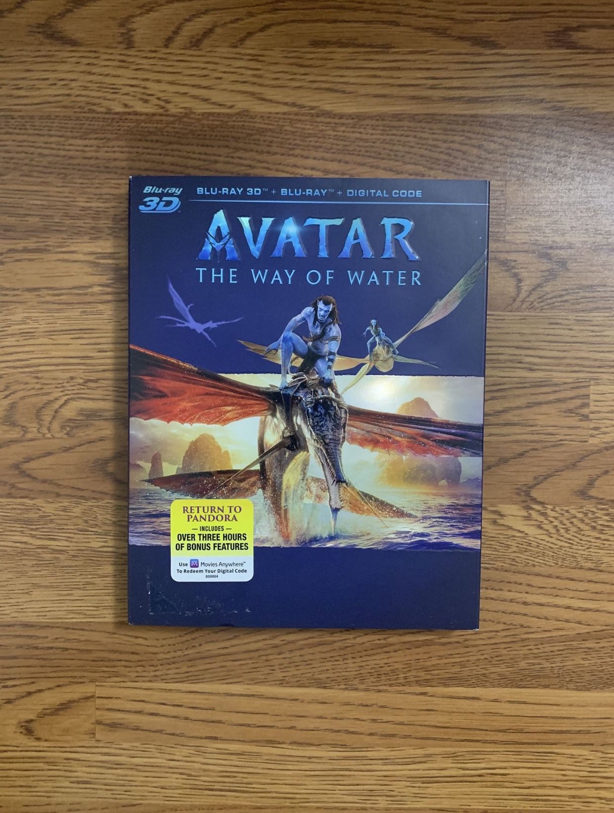 Avatar: The Way of Water Blu-ray 3D Combo Pack (Blu-ray 3D + Blu-ray + Digital Code)