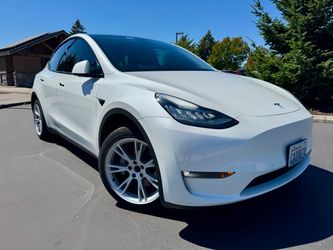 2021 Tesla Model Y Long Range AWD CLEAN  TITLE