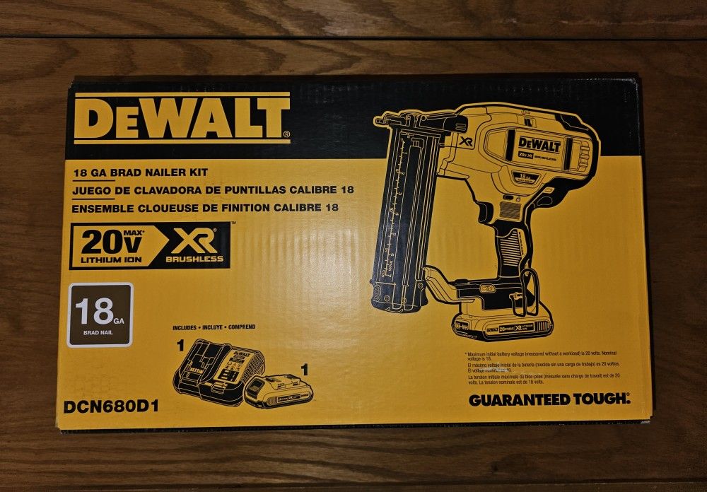 Dewalt 20-Volt Brushless Cordless 18ga Brad Nailer Kit 