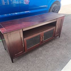 Tv Stand With Soft Close Doors 