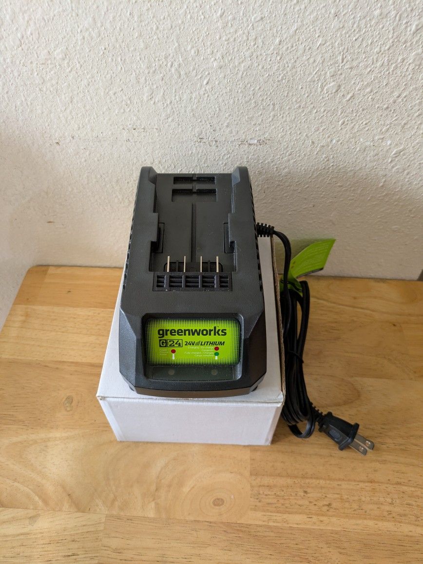 greenworks.  24V LITHIUM-ION BATTERY CHARGER 