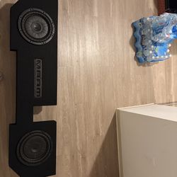 Kicker 48CWR102 CompR Series 10" subwoofer with dual 2-ohm voice coils Plus The Box