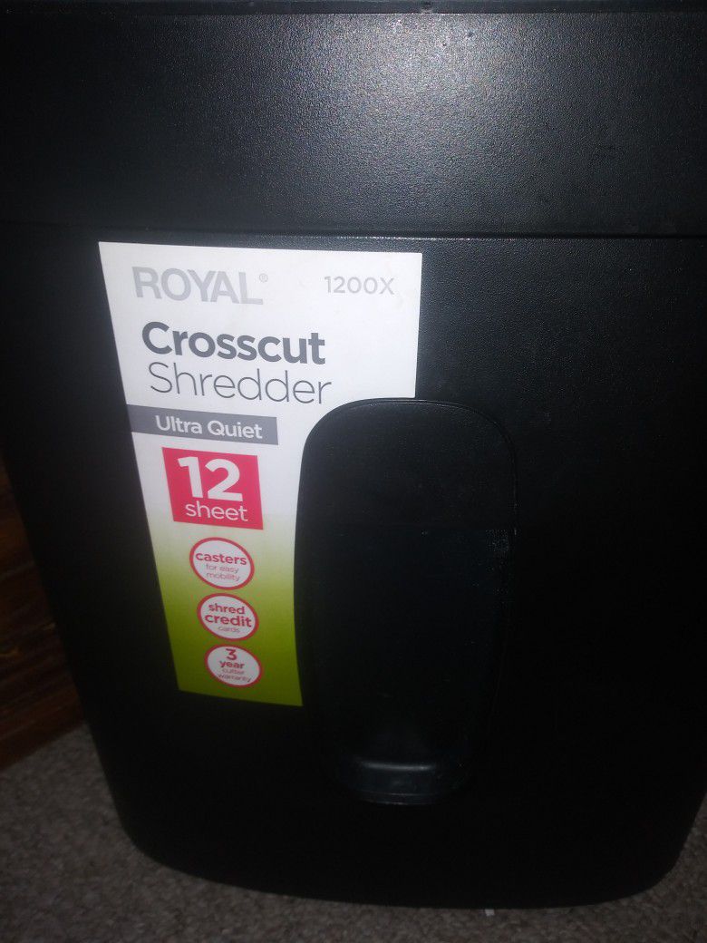 Royal 1200x Crosscut Shredder