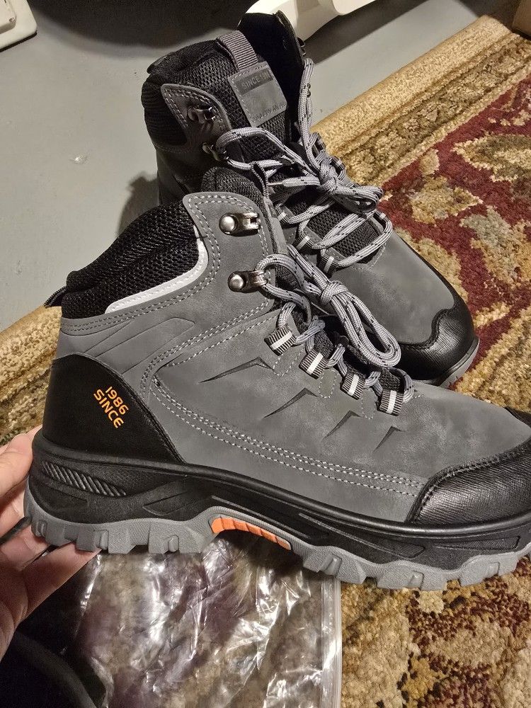 Men's New Boots ( No Fur). Size 9/9.5