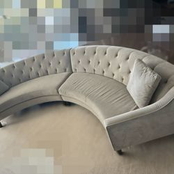 Large Round Sectional Great Condition