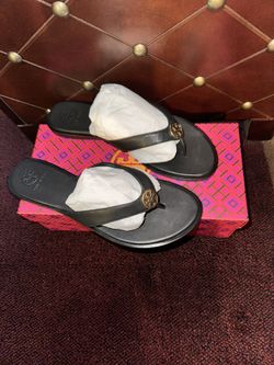 Authentic Tory Burch Black Leather Benton Thong - Size 9