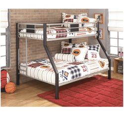 Twin Over full Bunk Bed W/O Mattress