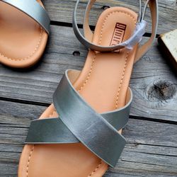 IDIFU Criss Cross Band Sandals