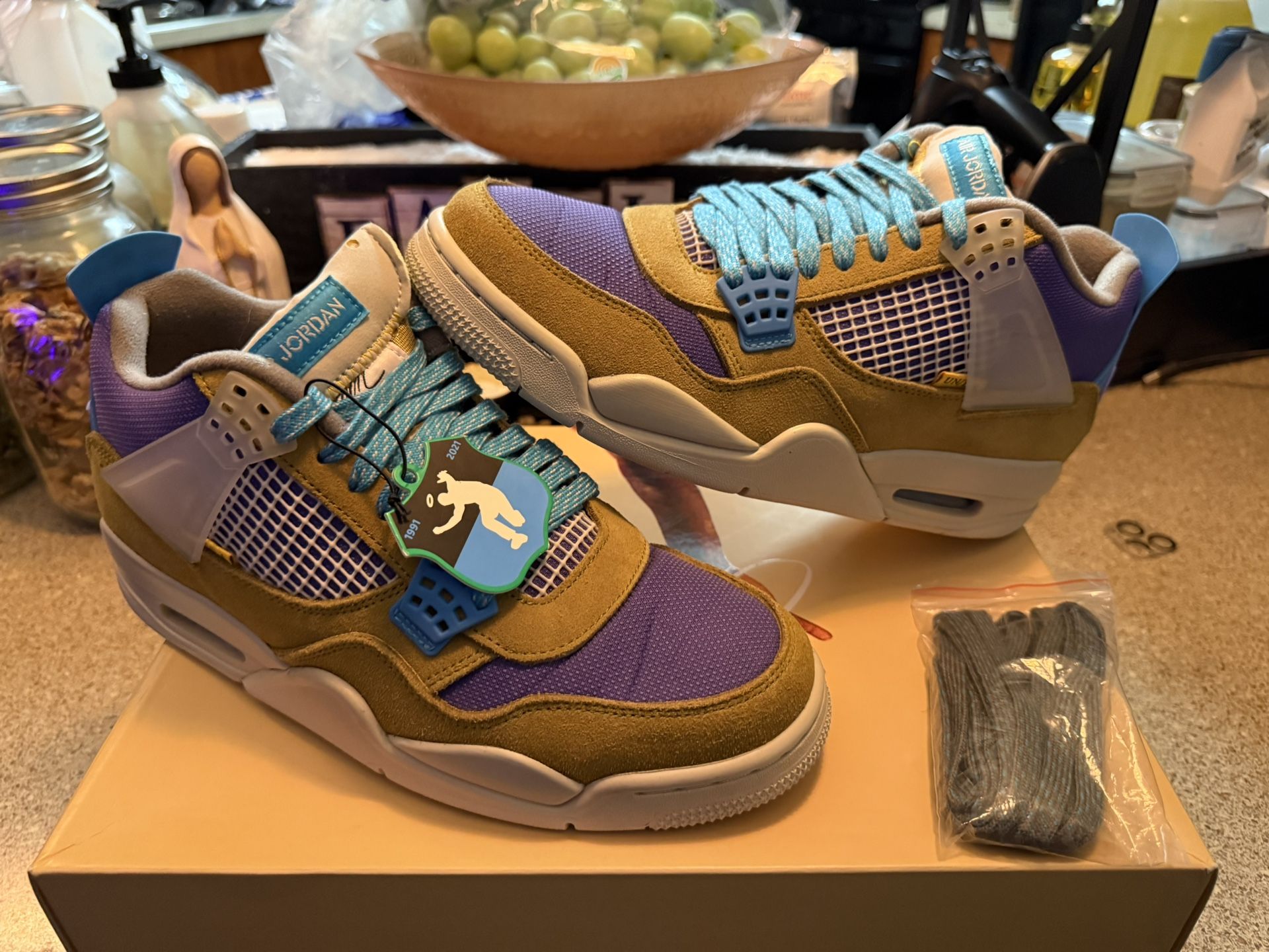 Union Air Jordan 4 Desert Moss 9.5