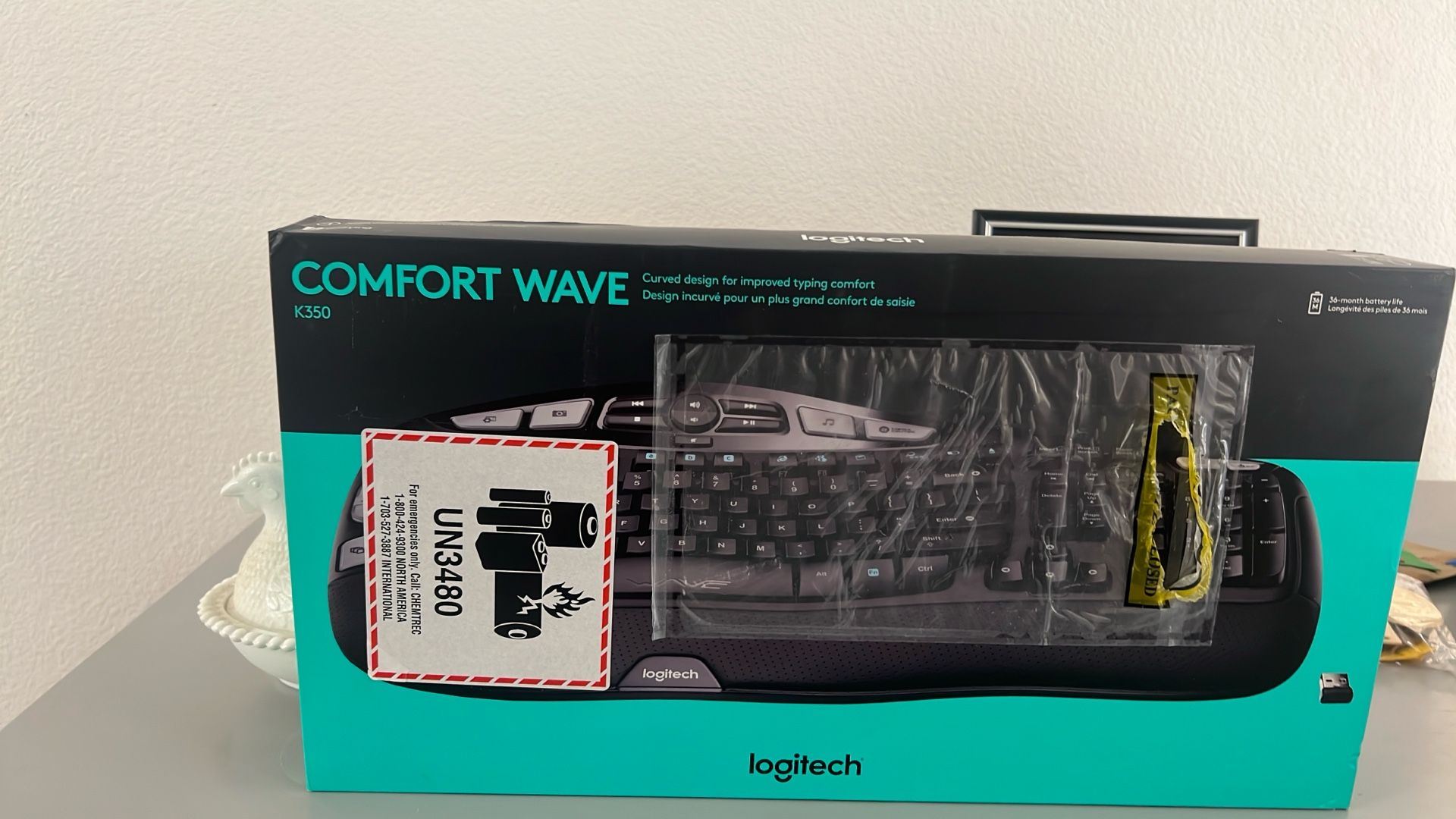 Logitech K350 Wave Wireless Keyboard