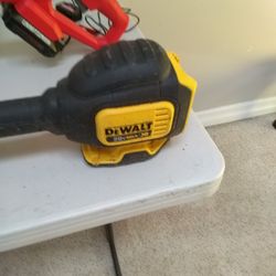 DeWalt battery powered weed eater $ 100 tool only