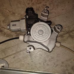 Nissan Rogue Window Power Regulator (2014-2019)