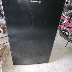 Bangson Mini Fridge/Freezer