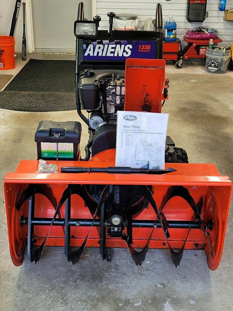 Ariens 36" Snow Blower 1336 Professional
