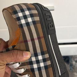 Burberry shoes