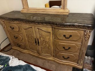 Free dresser