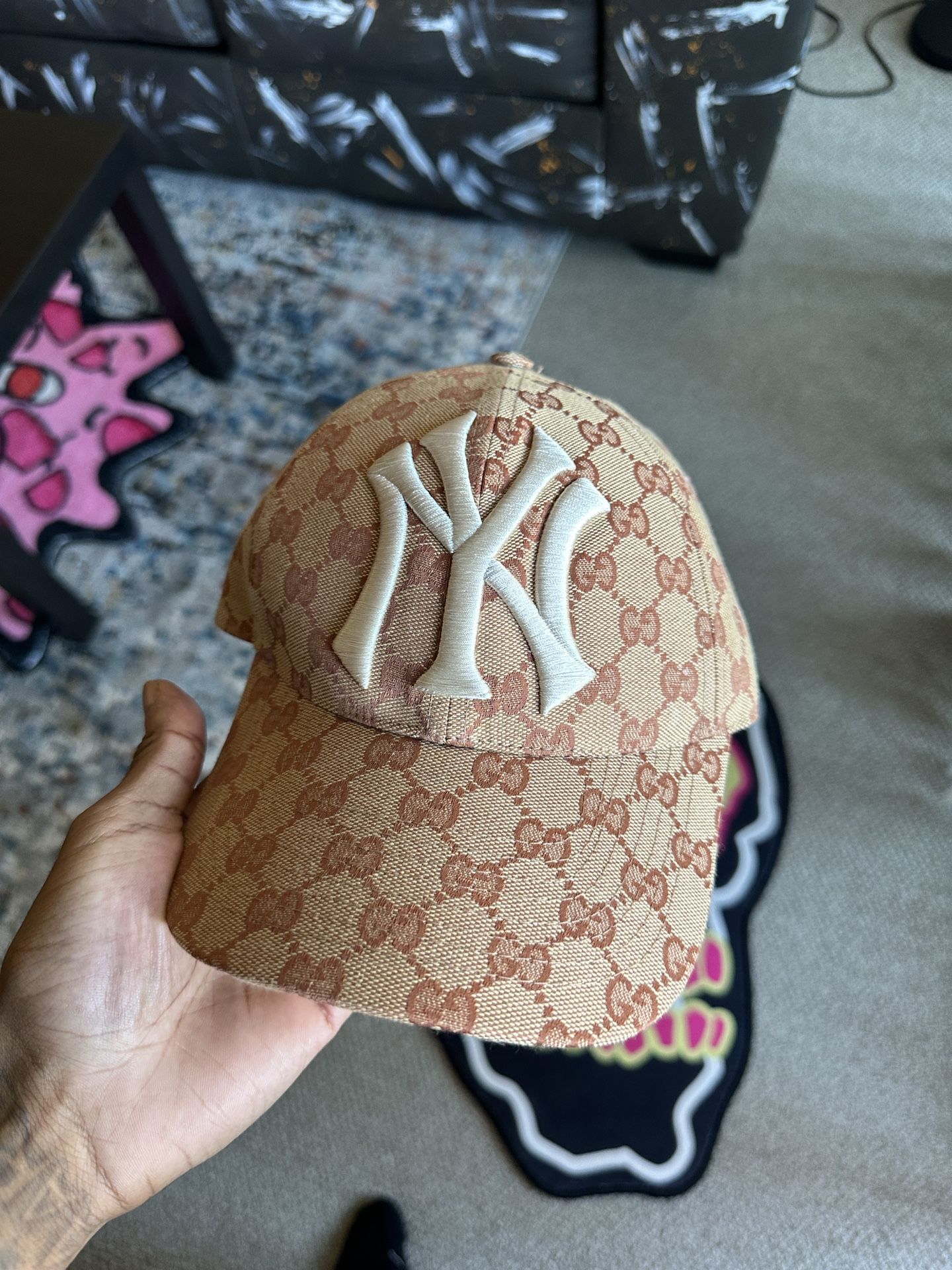 Gucci Hat NY collab