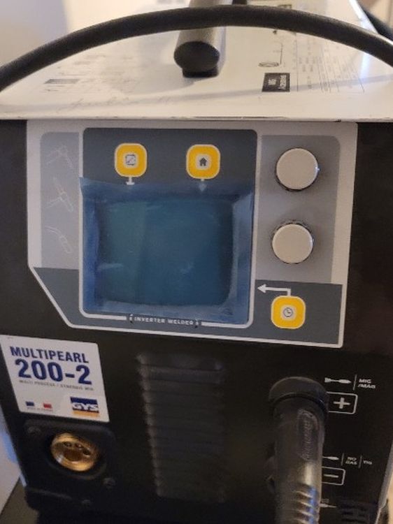 GYS MULTIPEARL WELDER. MIG AND TIG 110V