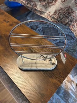 Jewelry organizer