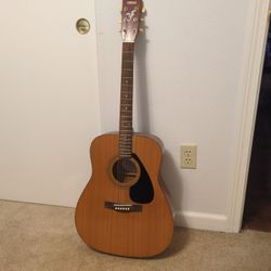 Yamaha FG-300A Guitar