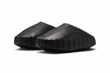 Nike Mind 001  triple black
