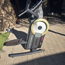 PRO-FORM  ELLIPTICAL 