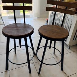 Stools set
