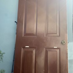 Exterior door of metal