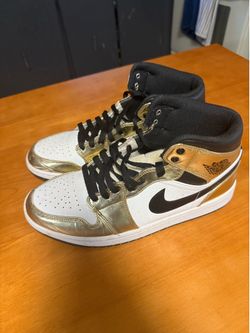 2020 Air Jordan 1 Mid SE 'Metallic Gold'