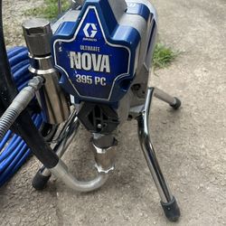 GRACO 395 Paint Sprayer 