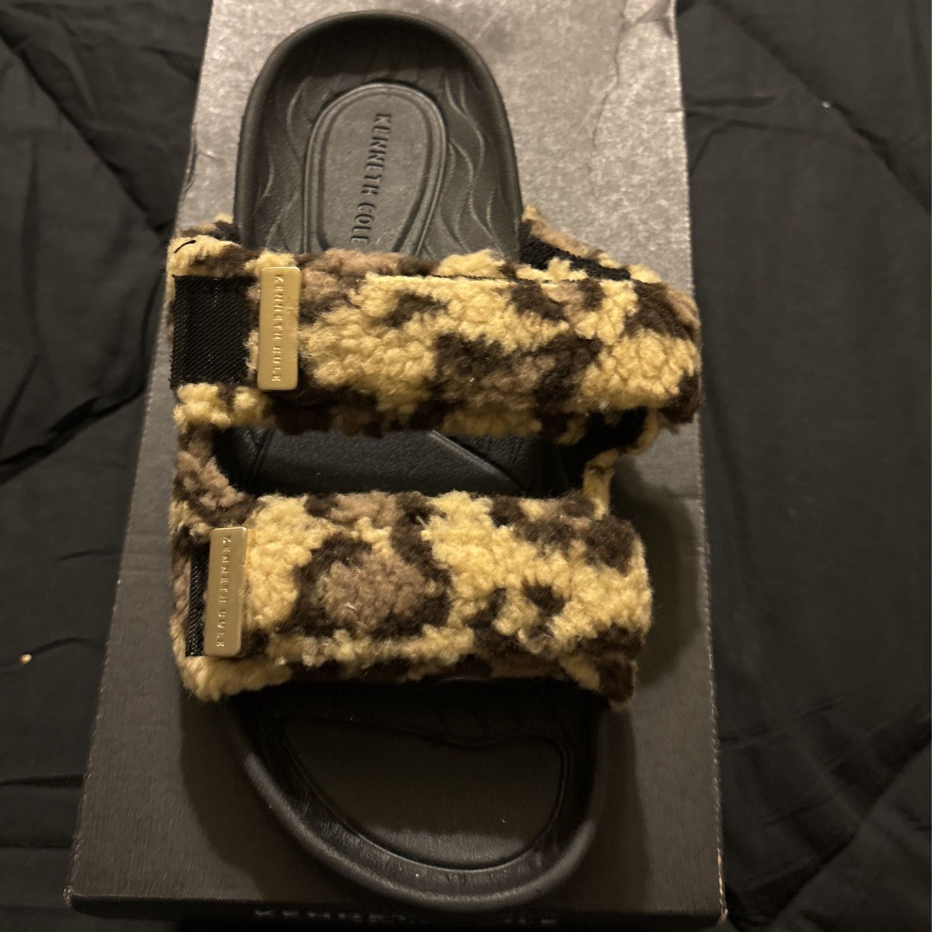 Women’s Slide Shoes