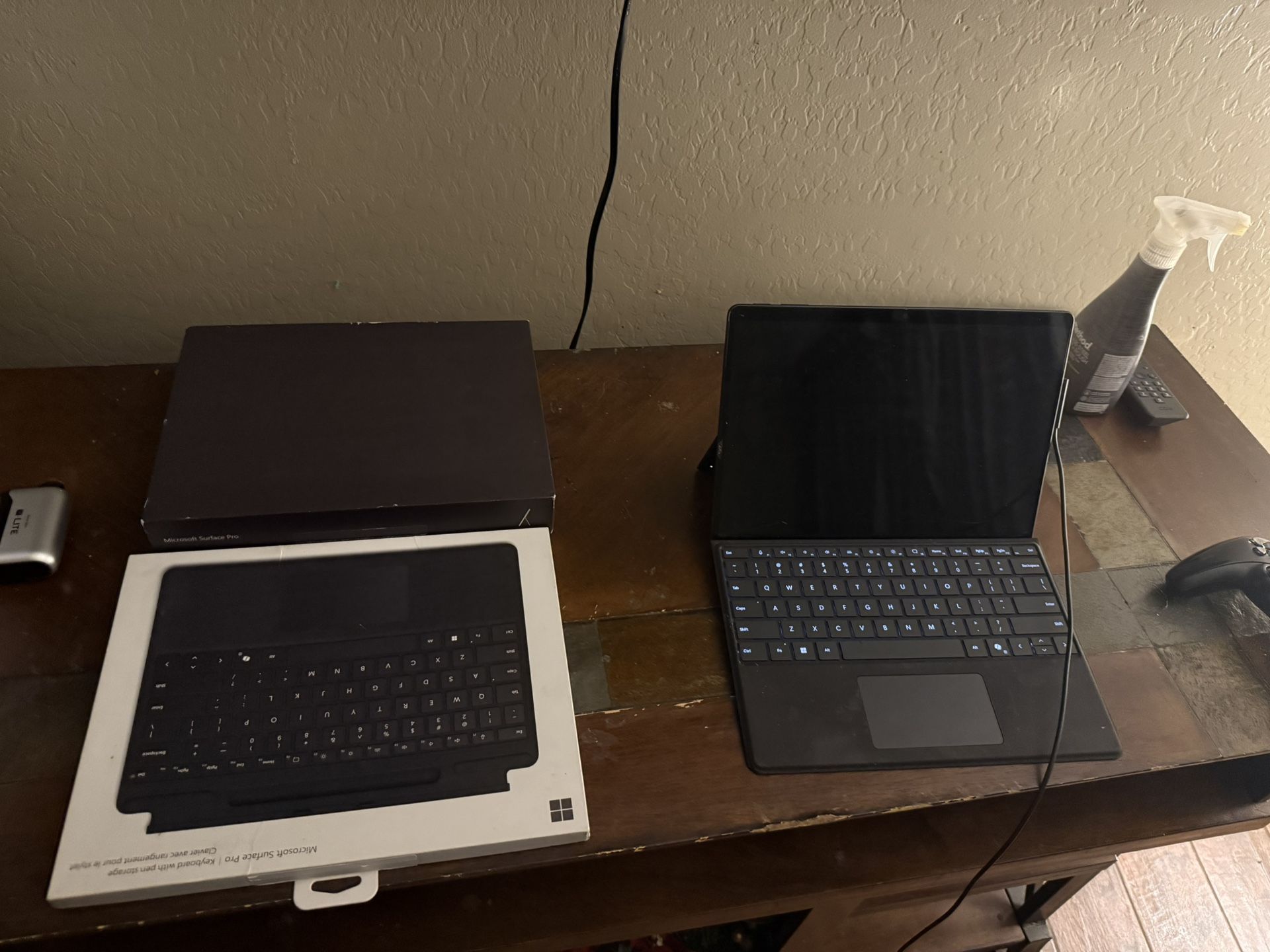 Microsoft Surface Pro (2024) – Snapdragon X Elite – 512GB / 16GB – READ DESCRIPTION