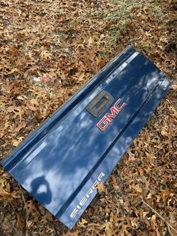 14-18 Blue GMC Tailgate