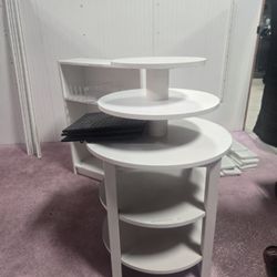 Round Display Table
