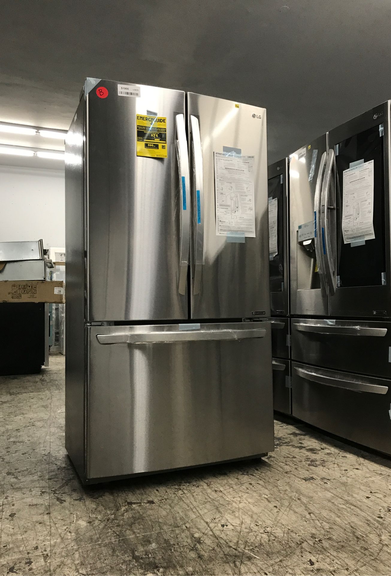LG STAINLESS STEEL COUNTER DEPTH FRENCH DOOR FRIDGE — NEW 2019 NEVER USED —