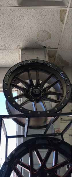 20 Inch 6x139.7 Bolt Pattern Wheels & Tires Stop hunting online for 6-lug fitments. We have fresh 20" inventory ready to mount up. Visit Phoenix tires
