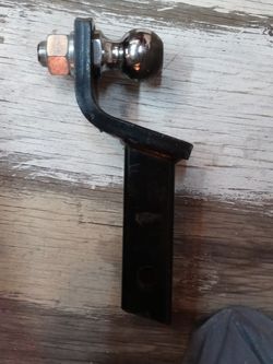 Trailer Hitch With Two Inch And 2 And 5/16